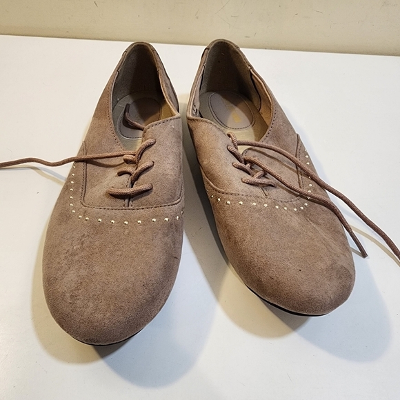 Dream Out Loud by Selena Golens Tan Women's Lace Up Shoes size 9 - Picture 4 of 12